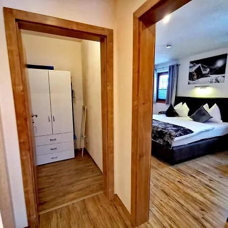 Apartment Haus Dirol
