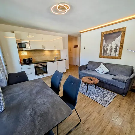 Haus Dirol Апартаменты Кирхберг